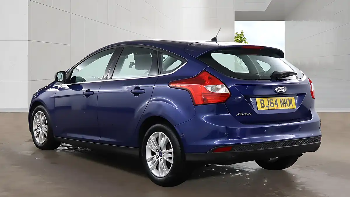 Used 2014 Ford Focus Titanium Navigator Blue - Interior and Exterior details 6