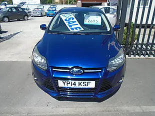 Used 2014 Ford Focus Titanium Navigator Blue - Interior and Exterior details 2