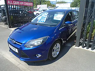 Used 2014 Ford Focus Titanium Navigator Blue - Interior and Exterior details 3