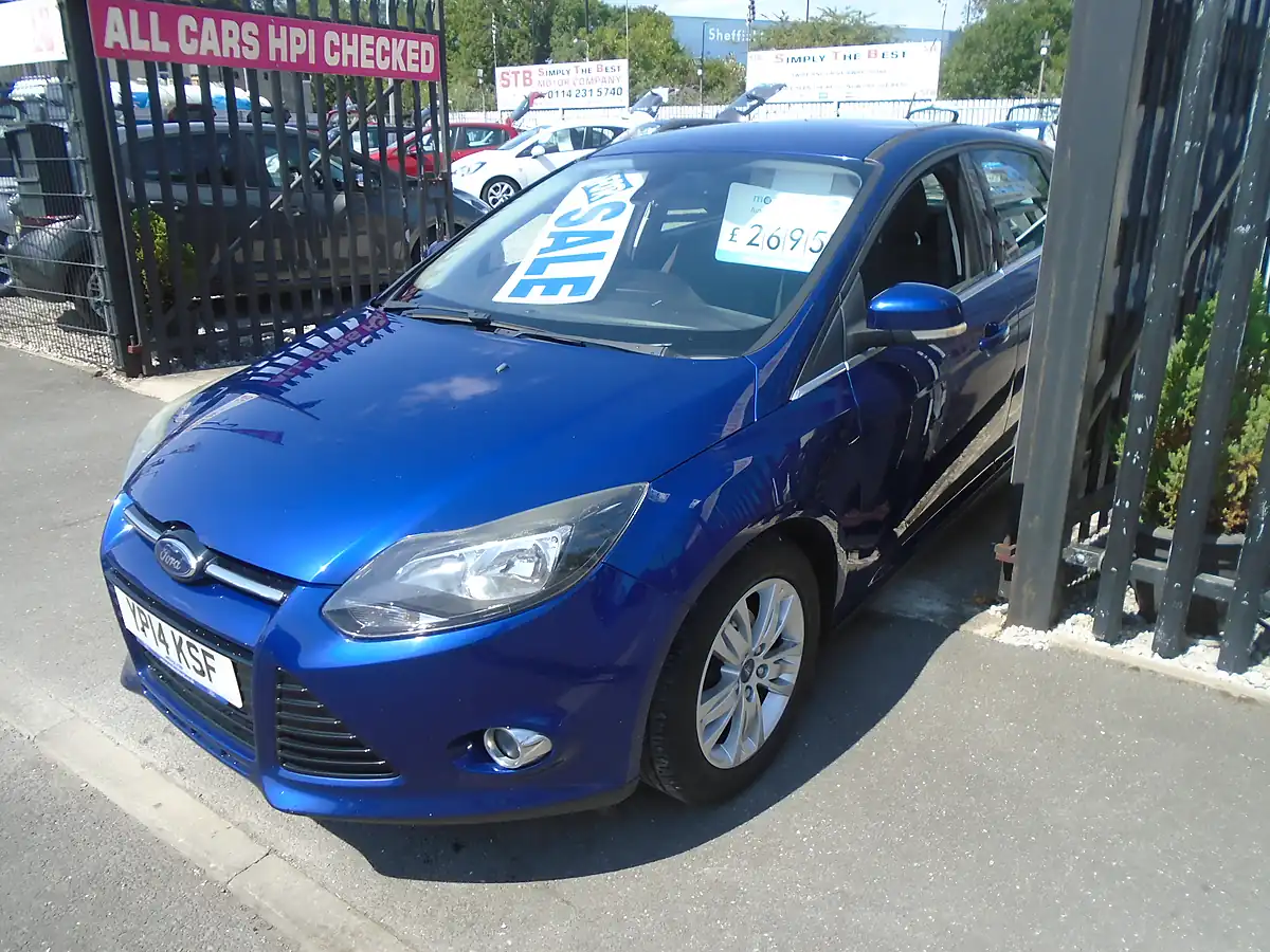 Used 2014 Ford Focus Titanium Navigator Blue - Interior and Exterior details 3