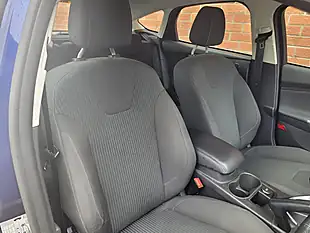 Used 2014 Ford Focus Titanium Navigator Blue - Interior and Exterior details 14