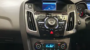 Used 2014 Ford Focus Titanium Navigator Grey - Interior and Exterior details 10