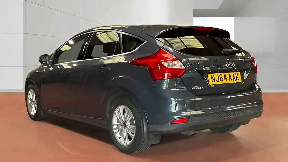 Used 2014 Ford Focus Titanium Navigator Grey - Interior and Exterior details 3