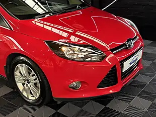 Used 2014 Ford Focus Titanium Navigator Red - Interior and Exterior details 14