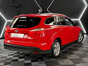 Used 2014 Ford Focus Titanium Navigator Red - Interior and Exterior details 20