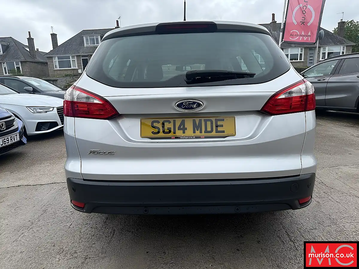 Used 2014 Ford Focus Titanium Navigator Silver Met - Interior and Exterior details 11