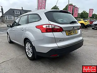 Used 2014 Ford Focus Titanium Navigator Silver Met - Interior and Exterior details 12