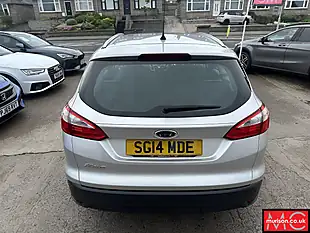 Used 2014 Ford Focus Titanium Navigator Silver Met - Interior and Exterior details 14
