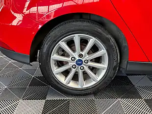 Used 2014 Ford Focus Titanium Red - Interior and Exterior details 10