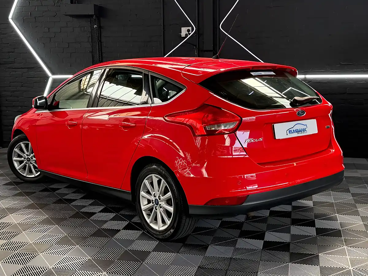 Used 2014 Ford Focus Titanium Red - Interior and Exterior details 15