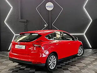 Used 2014 Ford Focus Titanium Red - Interior and Exterior details 3