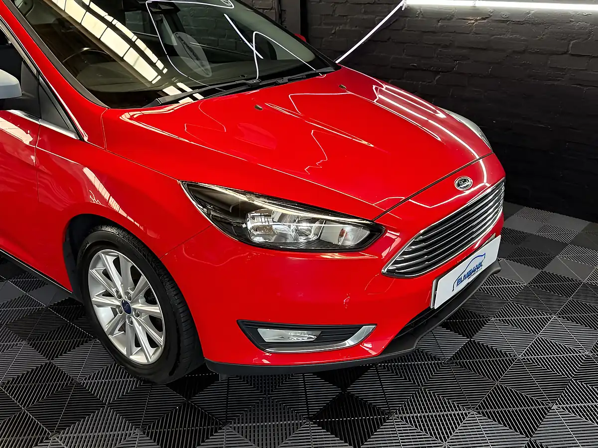 Used 2014 Ford Focus Titanium Red - Interior and Exterior details 5