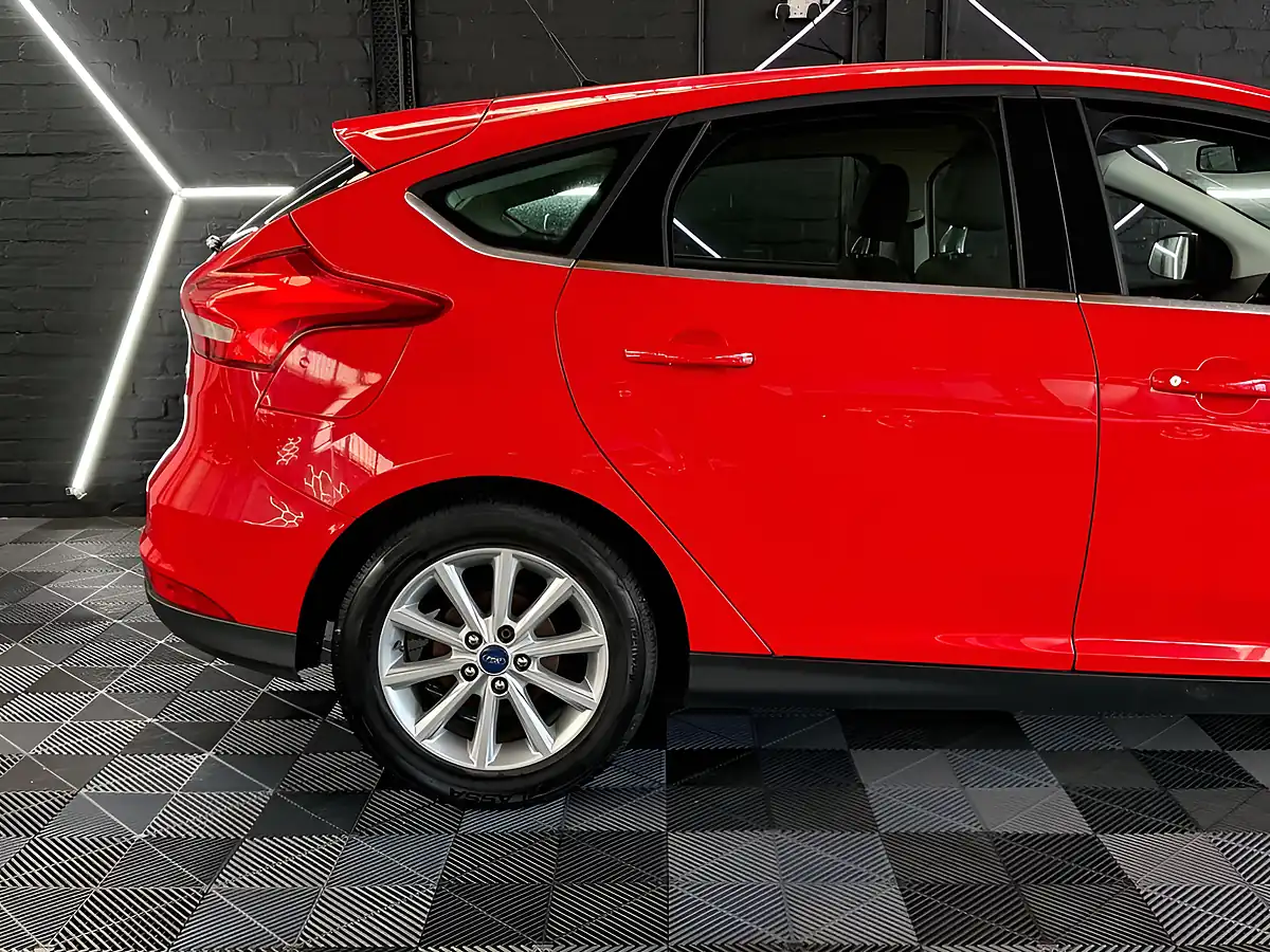 Used 2014 Ford Focus Titanium Red - Interior and Exterior details 7