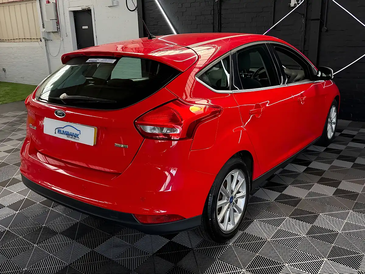 Used 2014 Ford Focus Titanium Red - Interior and Exterior details 9