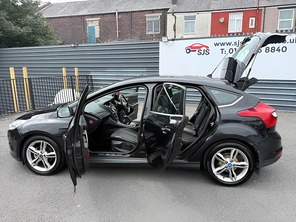 Used 2014 Ford Focus Titanium X Black - Interior and Exterior details 11