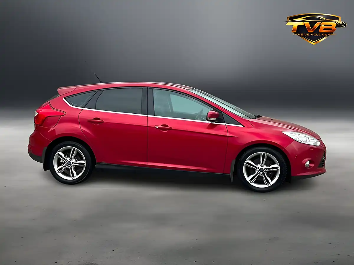 Used 2014 Ford Focus Titanium X Candy Red - Interior and Exterior details 7
