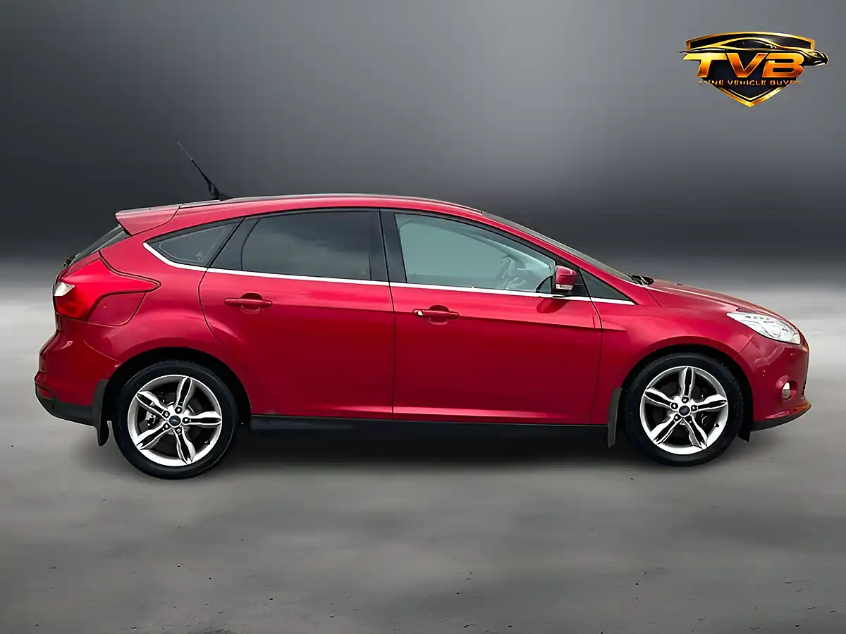 Used 2014 Ford Focus Titanium X Candy Red - Interior and Exterior details 9