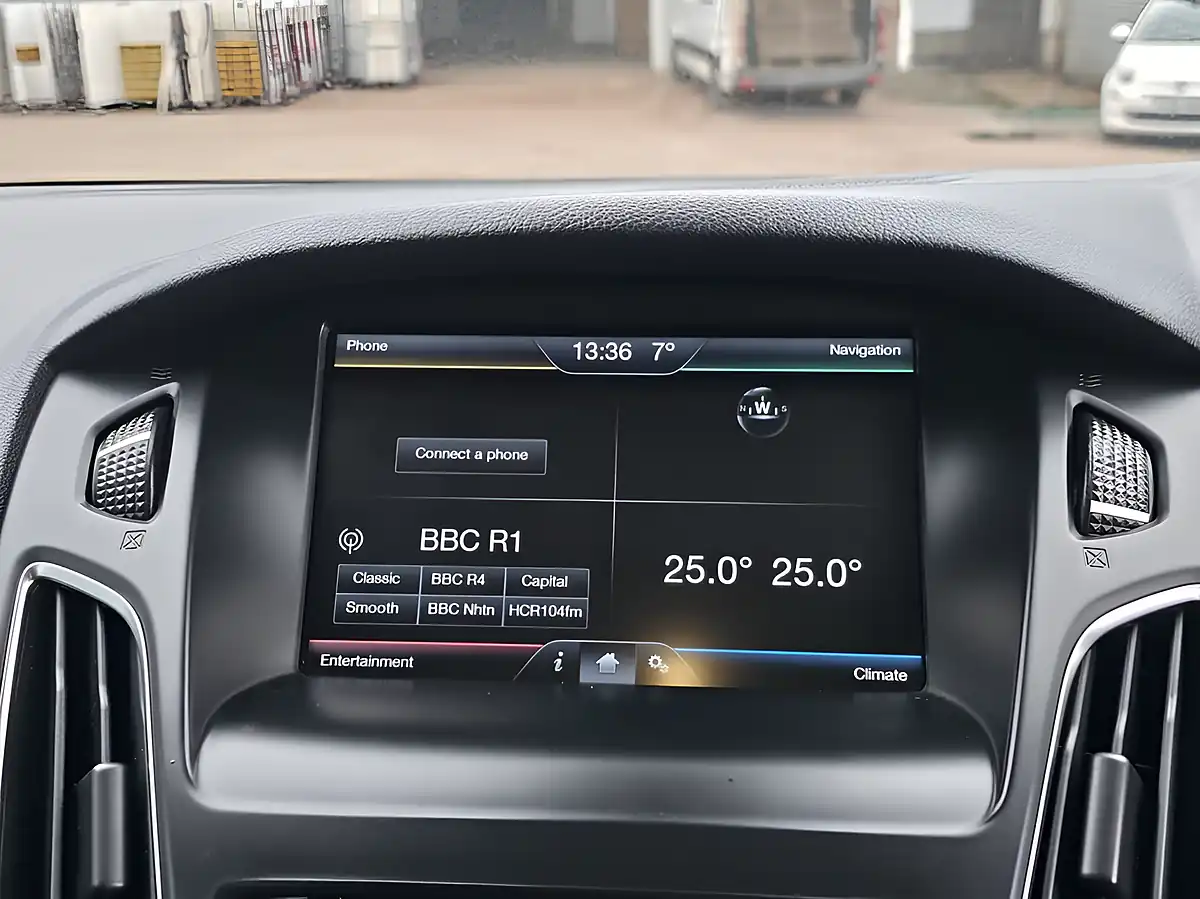 Used 2014 Ford Focus Titanium X Silver - Interior and Exterior details 12