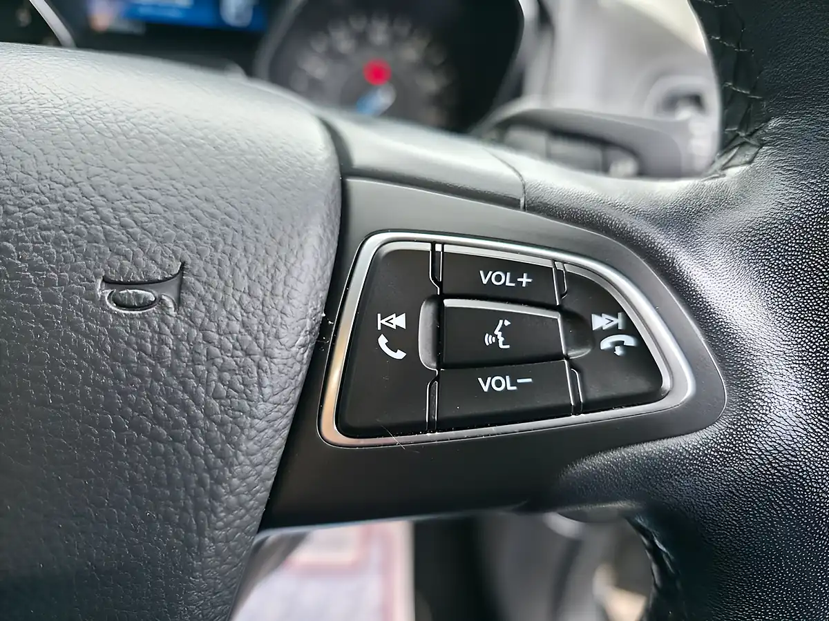 Used 2014 Ford Focus Titanium X Silver - Interior and Exterior details 17