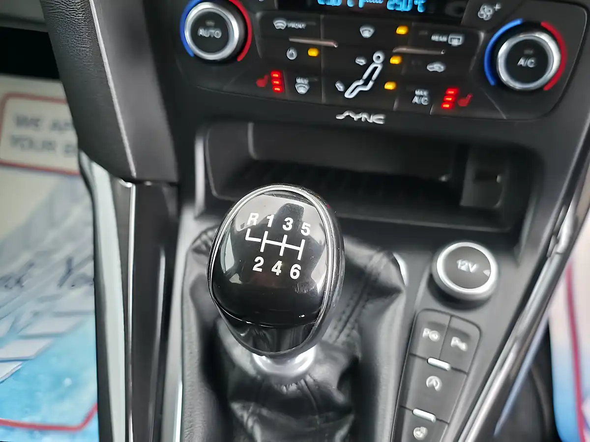 Used 2014 Ford Focus Titanium X Silver - Interior and Exterior details 7
