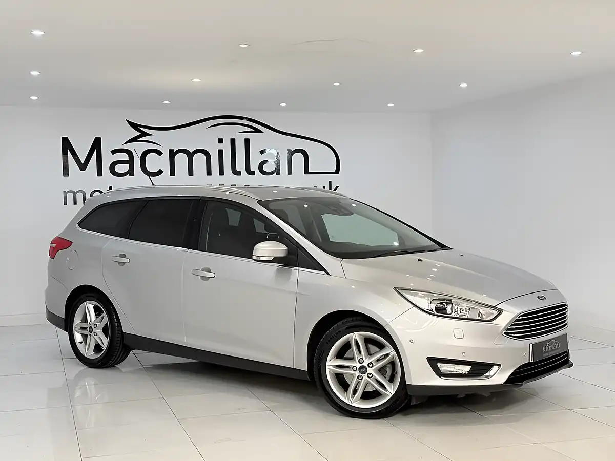 Used 2014 Ford Focus Titanium X Silver - Interior and Exterior details 3