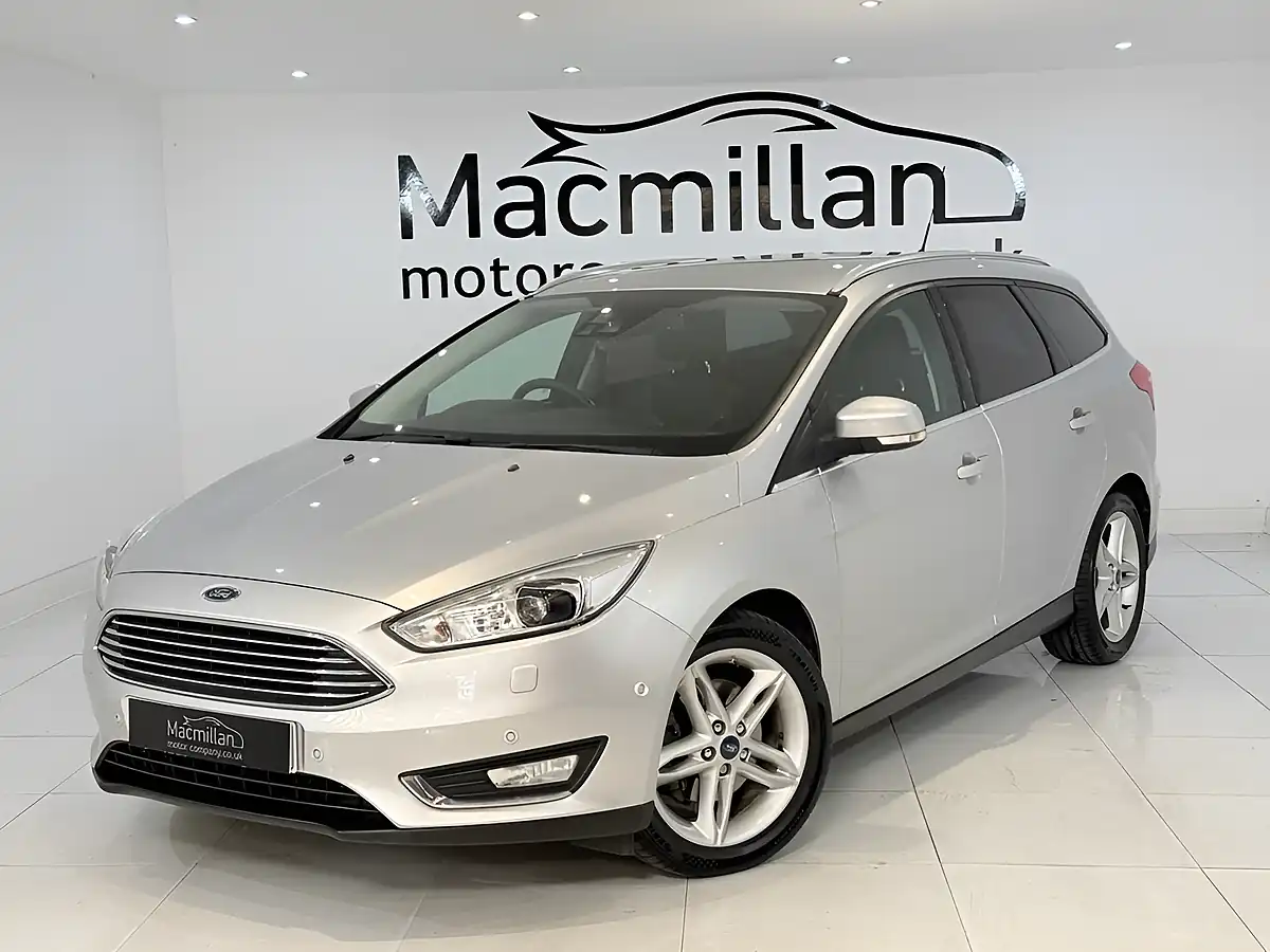 Used 2014 Ford Focus Titanium X Silver - Interior and Exterior details 5