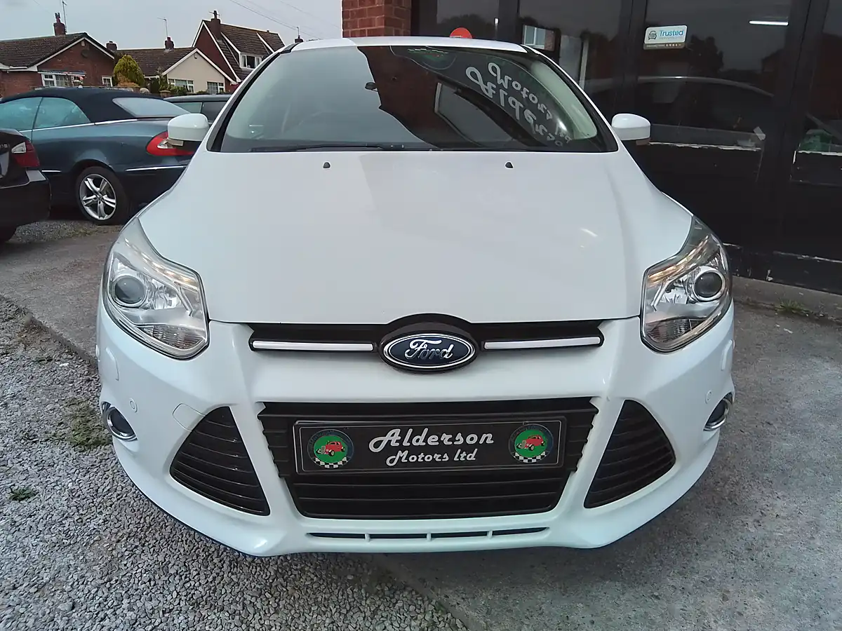 Used 2014 Ford Focus Titanium X White - Interior and Exterior details 11