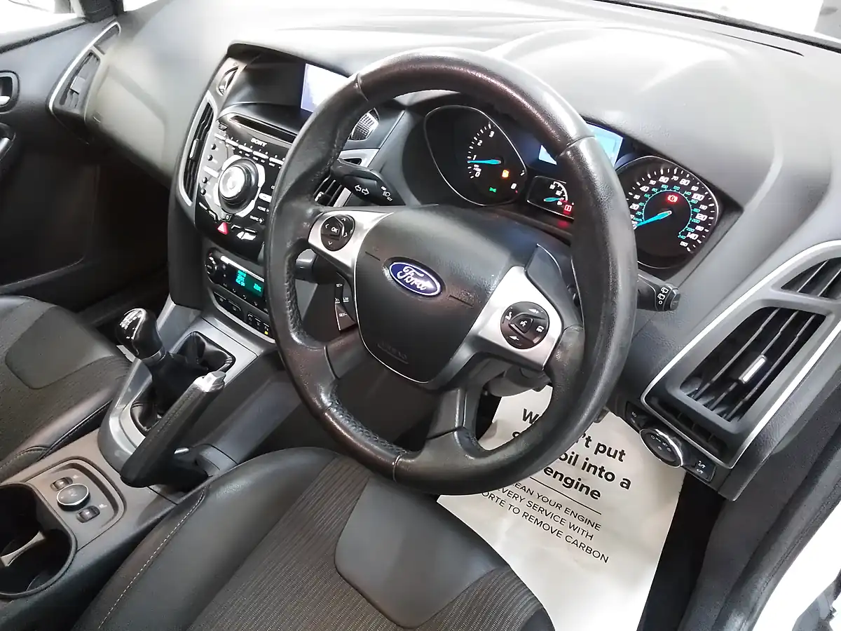 Used 2014 Ford Focus Titanium X White - Interior and Exterior details 13