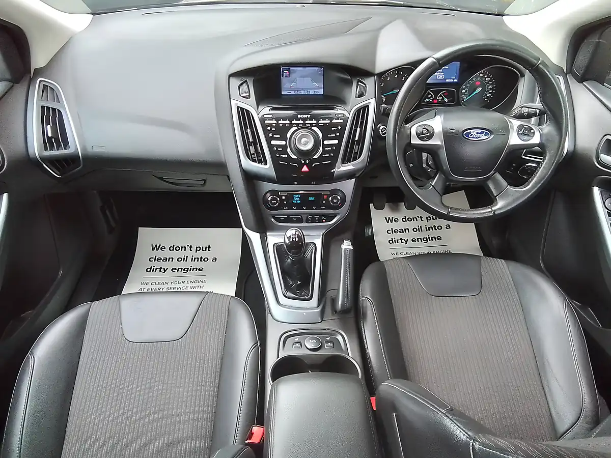 Used 2014 Ford Focus Titanium X White - Interior and Exterior details 14