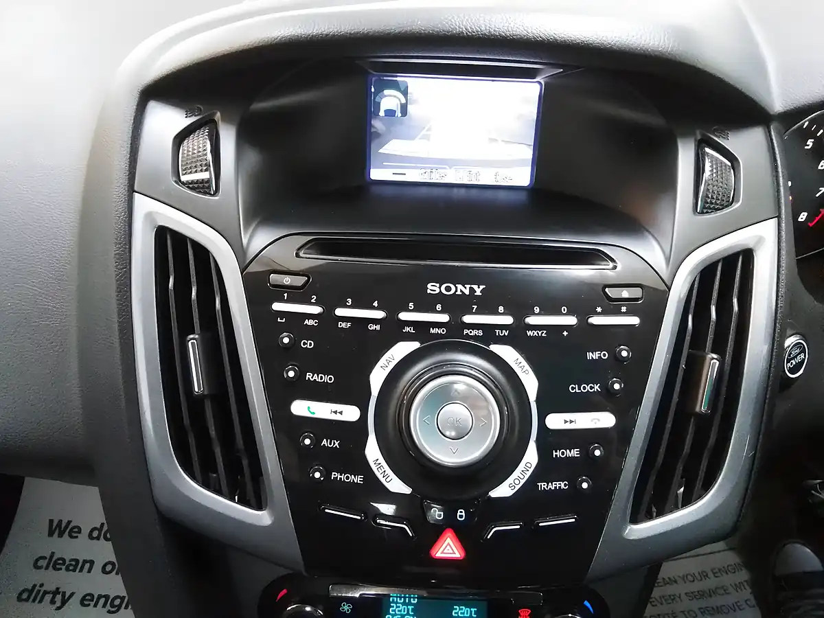 Used 2014 Ford Focus Titanium X White - Interior and Exterior details 15