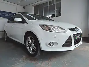 Used 2014 Ford Focus Titanium X White - Interior and Exterior details 3