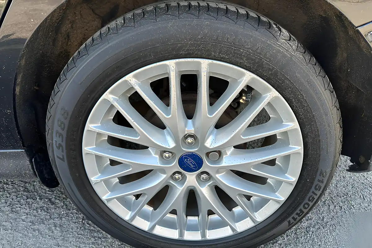 Used 2014 Ford Focus Zetec Black - Interior and Exterior details 11