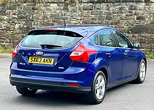 Used 2014 Ford Focus Zetec Deep Impact Blue - Interior and Exterior details 5