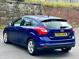 Used 2014 Ford Focus Zetec Deep Impact Blue - Interior and Exterior details 7