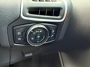 Used 2014 Ford Focus Zetec Moondust Silver - Interior and Exterior details 18
