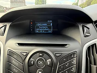 Used 2014 Ford Focus Zetec Moondust Silver - Interior and Exterior details 19
