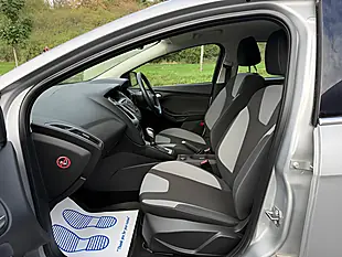 Used 2014 Ford Focus Zetec Moondust Silver - Interior and Exterior details 7