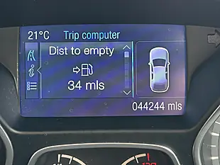 Used 2014 Ford Focus Zetec Navigator Black - Interior and Exterior details 19