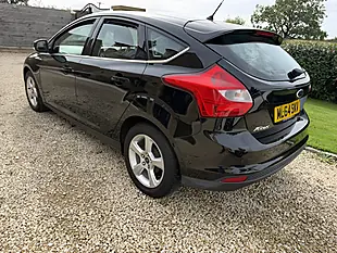 Used 2014 Ford Focus Zetec Navigator Black - Interior and Exterior details 3