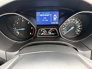 Used 2014 Ford Focus Zetec Navigator Black - Interior and Exterior details 12