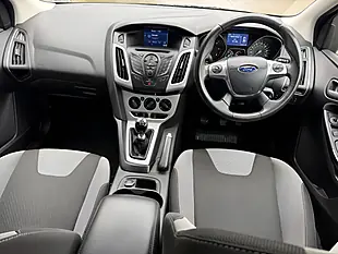 Used 2014 Ford Focus Zetec Navigator Black - Interior and Exterior details 15