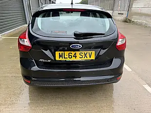 Used 2014 Ford Focus Zetec Navigator Black - Interior and Exterior details 4