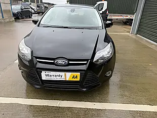 Used 2014 Ford Focus Zetec Navigator Black - Interior and Exterior details 8