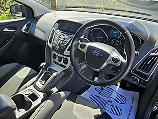 Used 2014 Ford Focus Zetec Navigator Black - Interior and Exterior details 13