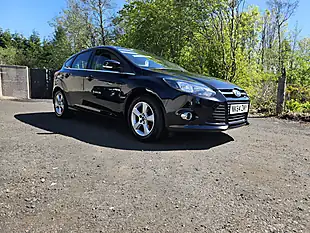 Used 2014 Ford Focus Zetec Navigator Black - Interior and Exterior details 15