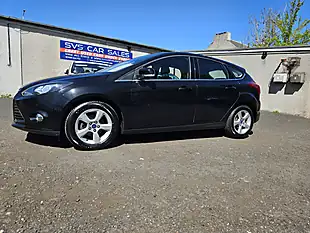Used 2014 Ford Focus Zetec Navigator Black - Interior and Exterior details 19