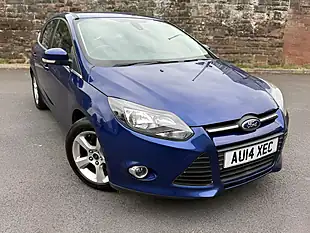 Used 2014 Ford Focus Zetec Navigator Deep Impact Blue - Interior and Exterior details 3