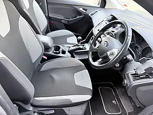 Used 2014 Ford Focus Zetec Navigator Silver - Interior and Exterior details 20