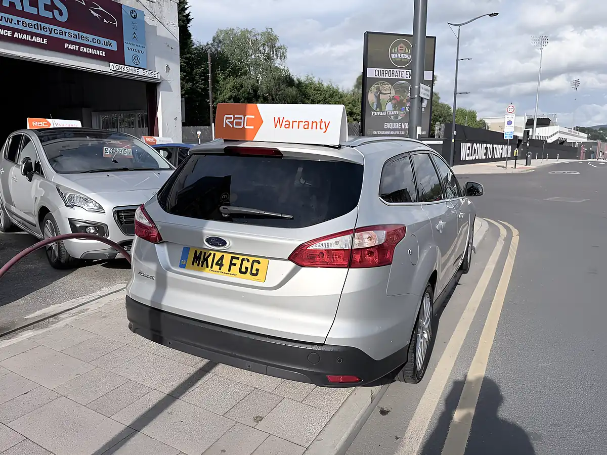 Used 2014 Ford Focus Zetec Navigator Silver - Interior and Exterior details 5