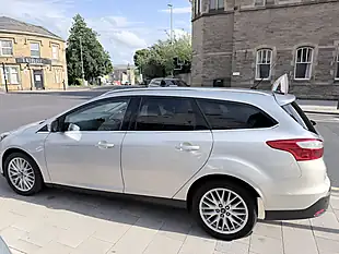 Used 2014 Ford Focus Zetec Navigator Silver - Interior and Exterior details 7